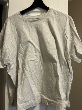 Old Navy Light Gray Short Sleeve Crew T-Shirt